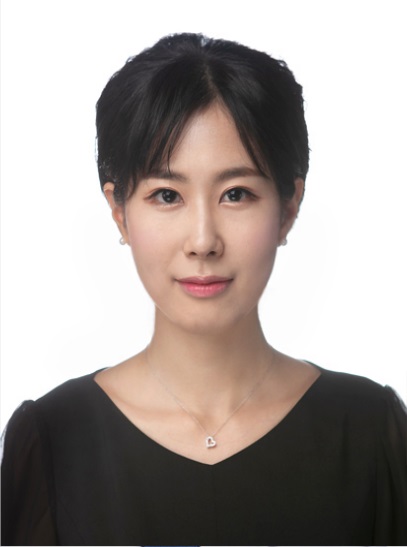 김윤주 선생님 사진